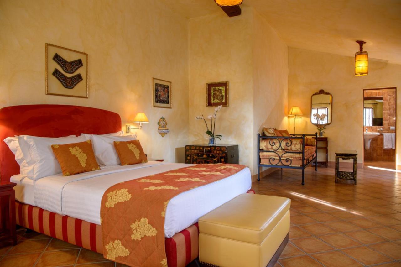 La Bagnaia Golf Resort Bagian luar foto