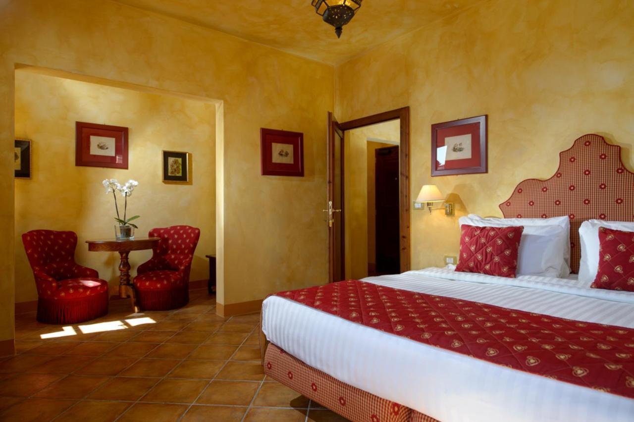 La Bagnaia Golf Resort Bagian luar foto