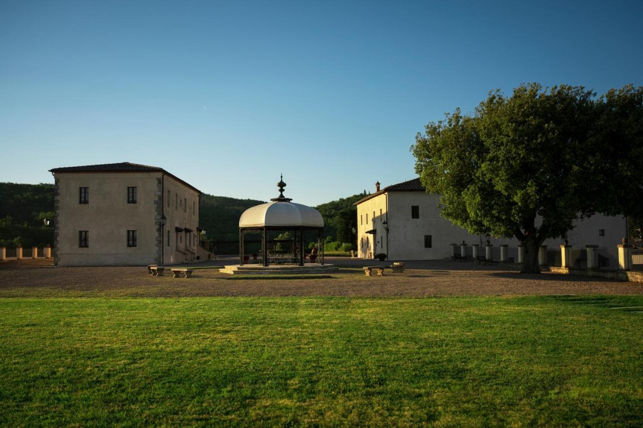 La Bagnaia Golf Resort Bagian luar foto