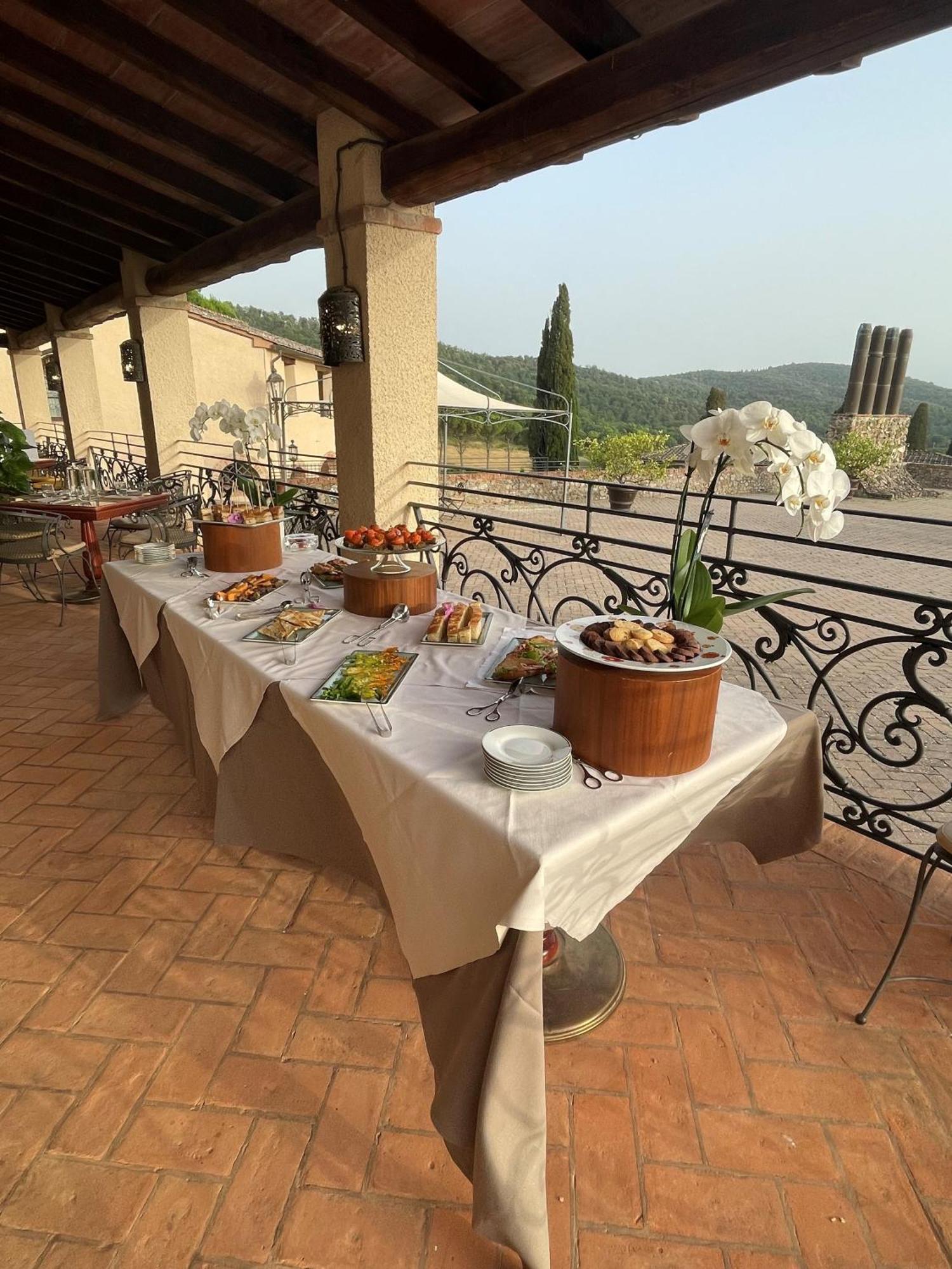 La Bagnaia Golf Resort Bagian luar foto