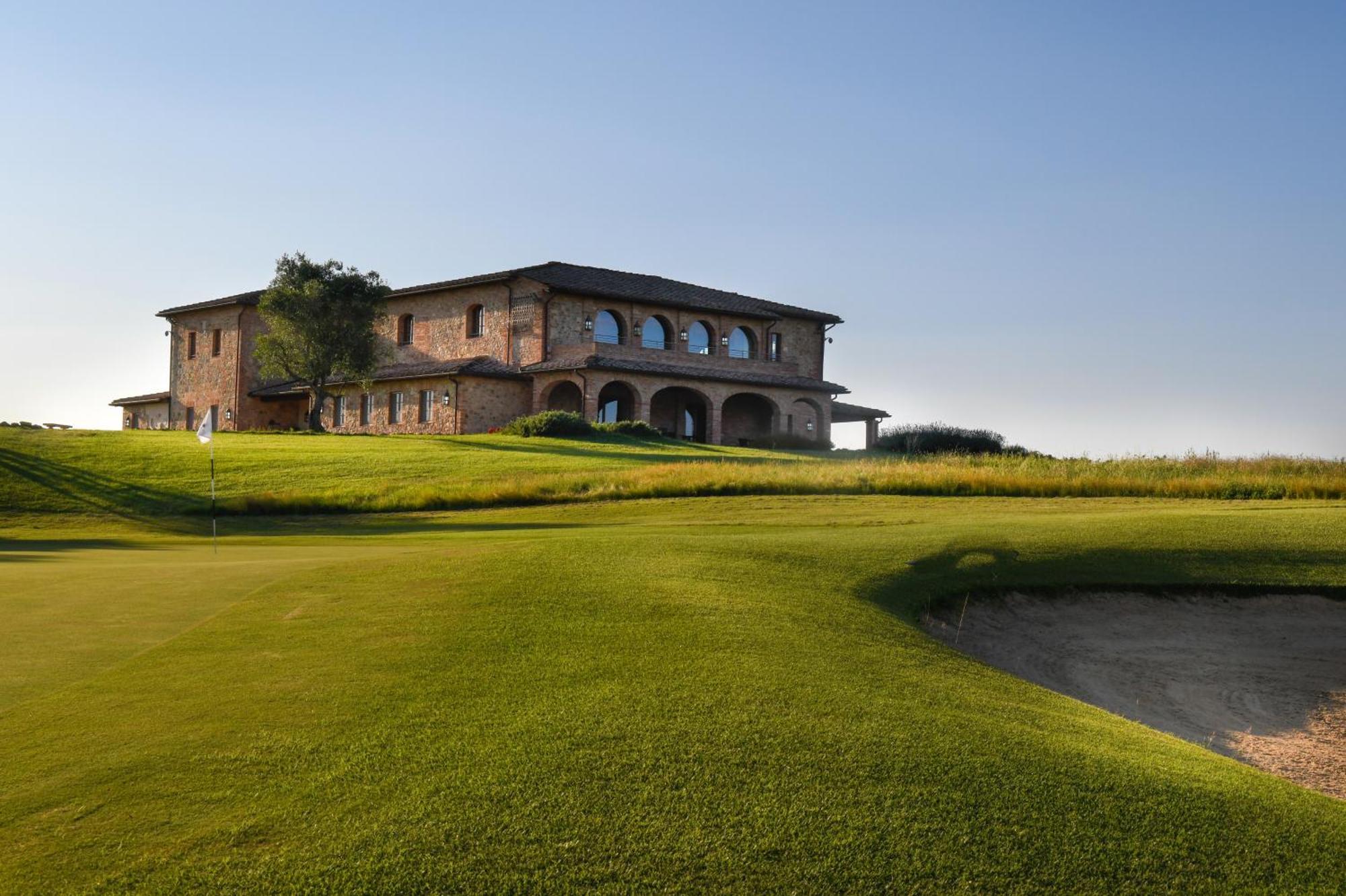 La Bagnaia Golf Resort Bagian luar foto
