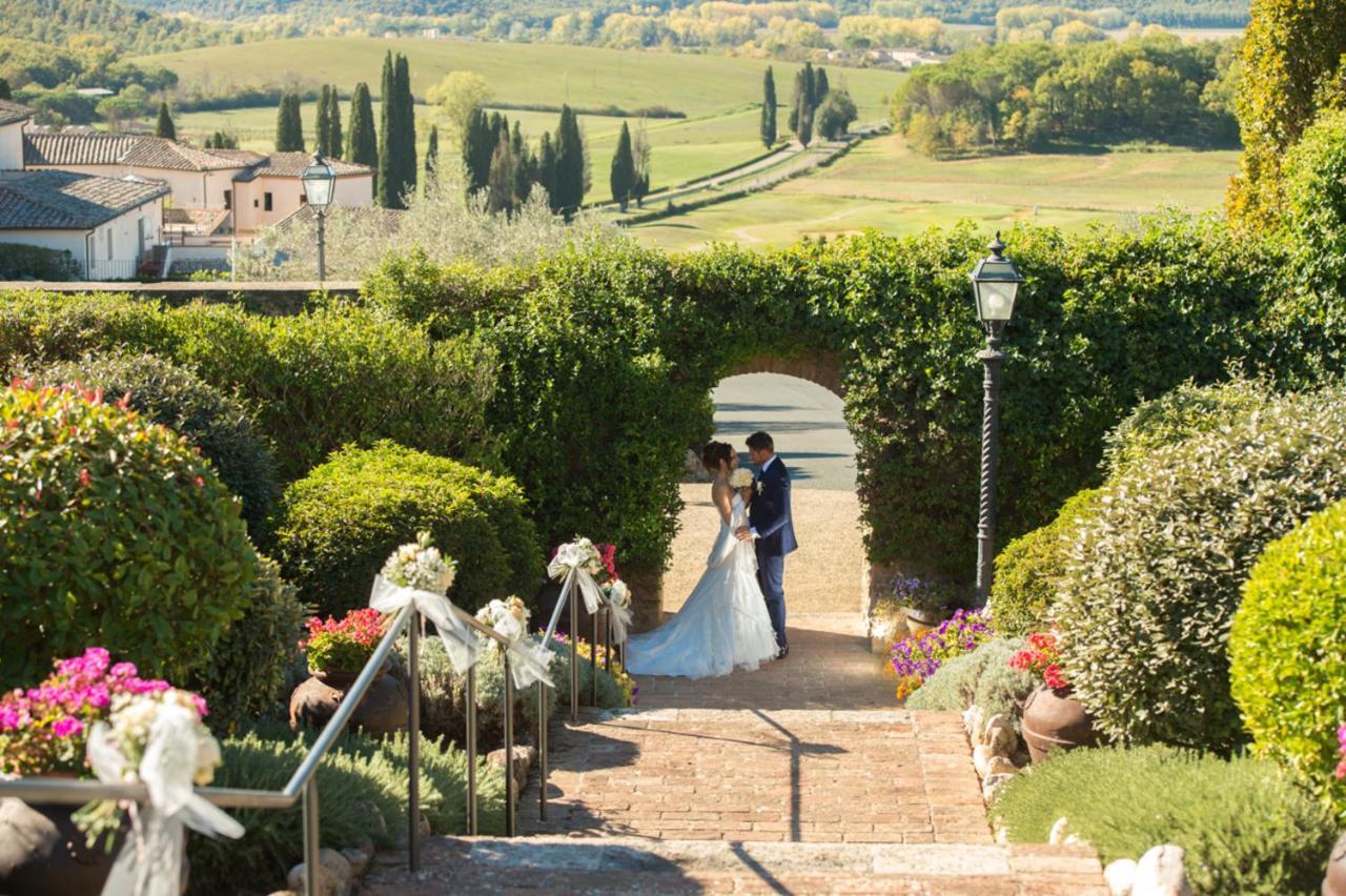 La Bagnaia Golf Resort Bagian luar foto