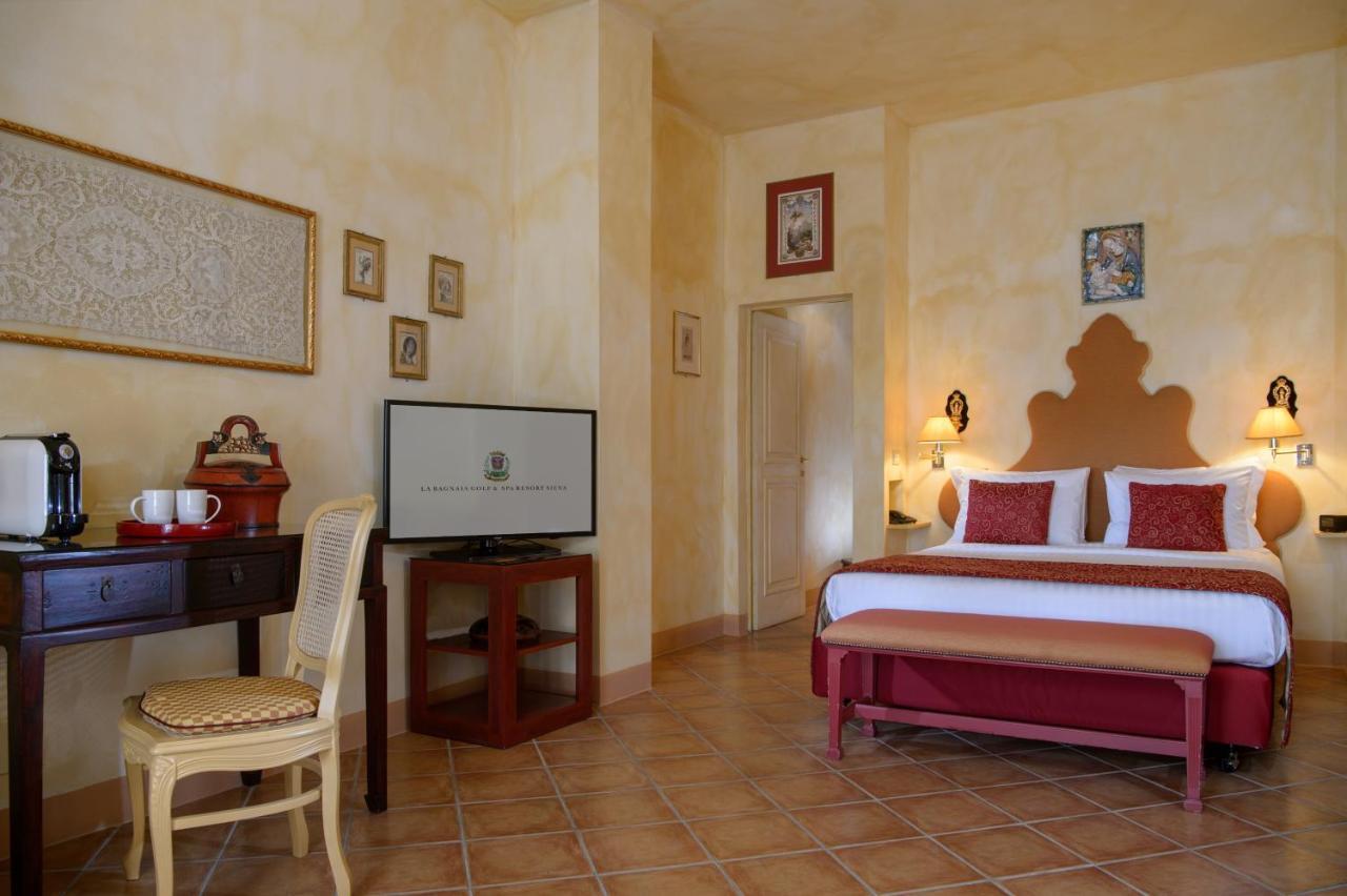 La Bagnaia Golf Resort Bagian luar foto